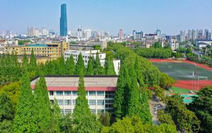 甘肃高考多少分能上七台河职业学院？2024年历史类投档线276分 物理类投档线205分